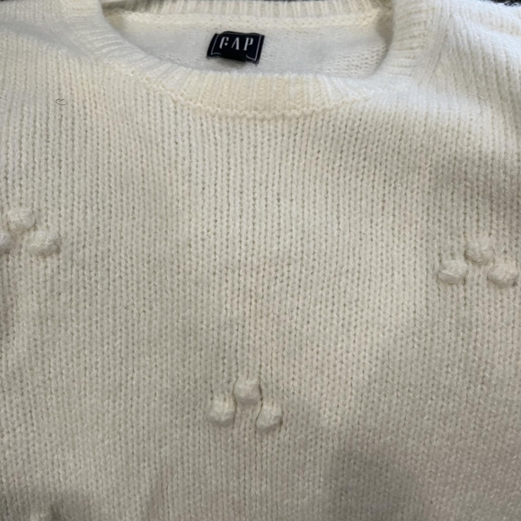 GAP Women's Cream Sweater - Picture 3 of 6